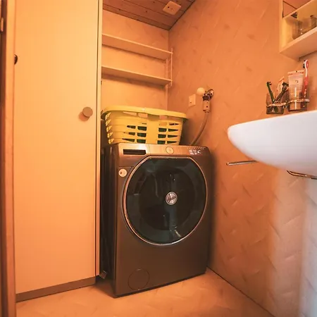 Roesi By Interhome * Αντελμπόντεν